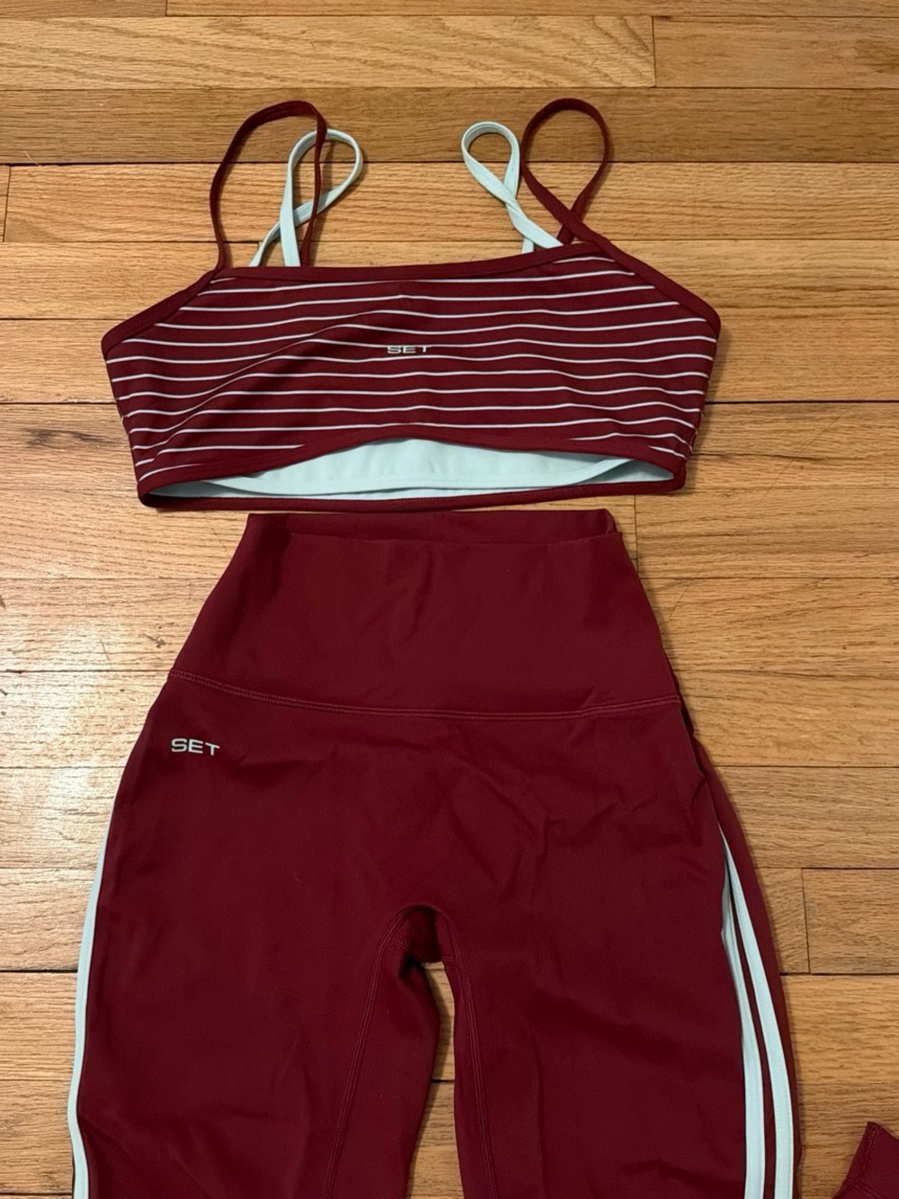 SET Deep Burgundy Active Leggings